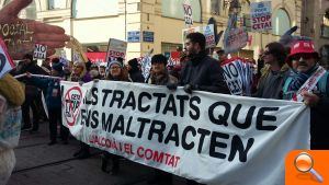 L'expedició valenciana contra el CETA es manifesta a Estrasburg - (foto 2) L'expedició valenciana contra el CETA es manifesta a Estrasburg - (foto 2)