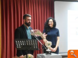 La Falla Borrull Socors lliura els Premis Latorre a Paco Llago i Reyes Martí - (foto 4) La Falla Borrull Socors lliura els Premis Latorre a Paco Llago i Reyes Martí - (foto 4)