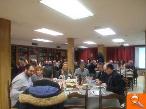 La Falla Borrull Socors lliura els Premis Latorre a Paco Llago i Reyes Martí - (foto 7) La Falla Borrull Socors lliura els Premis Latorre a Paco Llago i Reyes Martí - (foto 7)