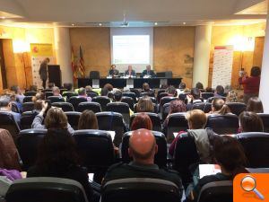 Delegación de Gobierno inicia una ronda de jornadas formativas sobre el manejo del terminal de alarma para víctimas de violencia machista - (foto 4) Delegación de Gobierno inicia una ronda de jornadas formativas sobre el manejo del terminal de alarma para víctimas de violencia machista - (foto 4)