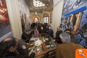 La exposición 'Tomba-Tossals: mitologia castellonenca' ha acercado ya la tradición provincial a más de 700 castellonenses 