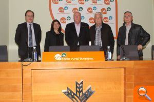 Caixa Rural Borriana entrega un canó de projecció a l'Associació de Majors  - (foto 6)