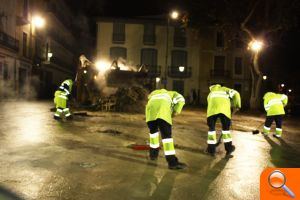 La regidoria de Neteja Viària traurà al carrer el 100% del servei la nit de la Cremà - (foto 2) La regidoria de Neteja Viària traurà al carrer el 100% del servei la nit de la Cremà - (foto 2)