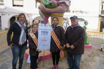 La Falla del Calp Vell ya está en pie