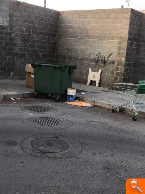 PP: “Las calles acumulan suciedad mientras Compromís y PSPV atrasan la licitación del contrato de limpieza viaria” - (foto 2)