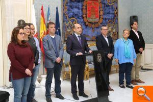 El Salón Azul acoge la lectura de la Declaración Institucional ante la marginación de la Comunidad Valenciana en los PGE - (foto 2) El Salón Azul acoge la lectura de la Declaración Institucional ante la marginación de la Comunidad Valenciana en los PGE - (foto 2)