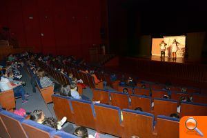 Teatre gratuït per a les xiquetes i xiquets de Paiporta amb la campanya 'Anem al teatre' - (foto 2) Teatre gratuït per a les xiquetes i xiquets de Paiporta amb la campanya 'Anem al teatre' - (foto 2)