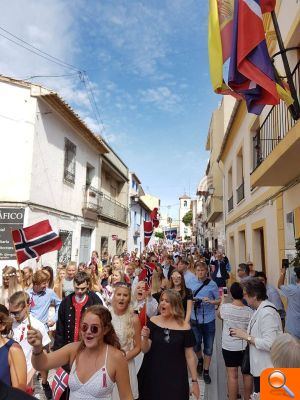 Más de 4.000 personas celebran en l'Alfàs del Pi el Día Nacional de Noruega - (foto 2)