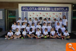 Burriana acoge con éxito el primer Encuentro de Pilota a l'Escola - (foto 6)