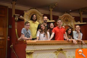 La Escuela Municipal de Teatro de Sagunto recibe una mención de honor en los Premios Buero de Teatro Joven - (foto 2) La Escuela Municipal de Teatro de Sagunto recibe una mención de honor en los Premios Buero de Teatro Joven - (foto 2)