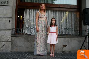 La tira de traca de la Falla Societat Club Ortega anuncia a les falleres majors del 2018 - (foto 6)