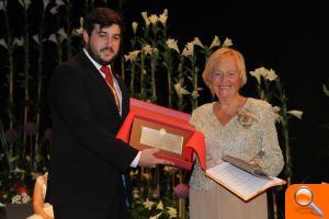 El Teatre Alcázar es vesteix de gala per exaltar a la Reina de Nules 2017, Laura Martí - (foto 5)