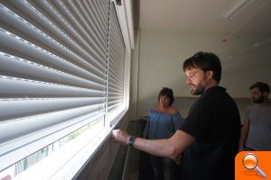 La regidora d'Educació i el regidor d'Obres i Serveis visiten les obres de millora al CEE Baix Maestrat - (foto 2)