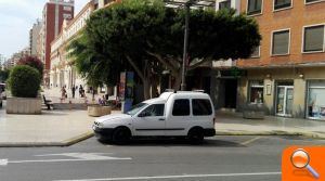 El Ayuntamiento de Castellón inicia la instalación de barreras físicas en la vía pública - (foto 3) El Ayuntamiento de Castellón inicia la instalación de barreras físicas en la vía pública - (foto 3)