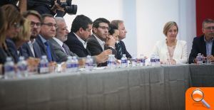 La Diputació de València, protagonista en l'històric Pacte contra la Violència de Gènere - (foto 3)