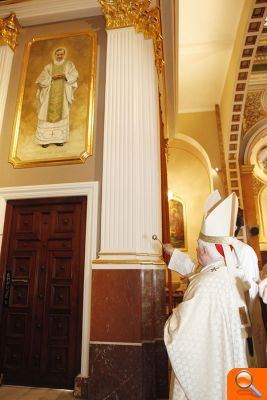 El Arzobispo preside la celebración del 75 aniversario de la parroquia del Santo Ángel Custodio de Valencia  - (foto 3)