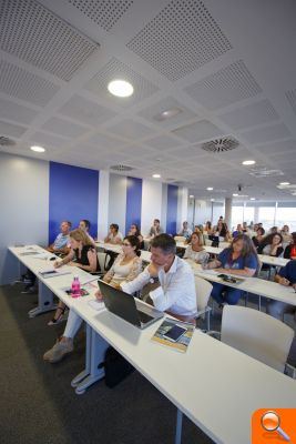 Una jornada a l'UJI informa sobre la nova convocatòria Retos-Colaboración 2017 per al foment de la col·laboració Universitat-Empresa - (foto 3) Una jornada a l'UJI informa sobre la nova convocatòria Retos-Colaboración 2017 per al foment de la col·laboració Universitat-Empresa - (foto 3)