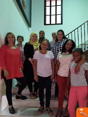 Benestar Social impulsa la creació d'una associació de dones immigrants - (foto 2)