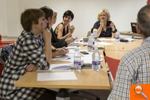 El jurat de la Biennal Miquel Navarro de Mislata selecciona les 10 obres que s'exposaran al desembre - (foto 3)