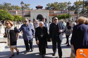 El Cardenal visita el Cementerio General de Valencia y oficia misas por todos los fallecidos de la diócesis