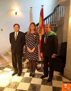 Marco ofrece la colaboración de Castellón para la conmemoración del 150 aniversario de las relaciones diplomáticas con Japón - (foto 2) Marco ofrece la colaboración de Castellón para la conmemoración del 150 aniversario de las relaciones diplomáticas con Japón - (foto 2)