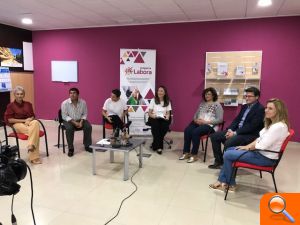 Presentación de la mesa redonda “El empleo en la sociedad del cambio”