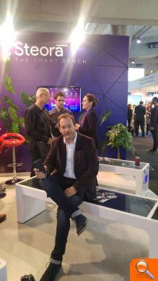 La Vila Joiosa, primer municipio de España en gestionar la instalación de un banco inteligente ‘Smart Bench’ - (foto 2)