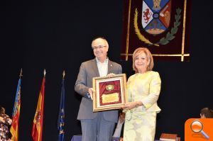 El instituto Hermanos Amorós recibe la Medalla de Oro de la ciudad