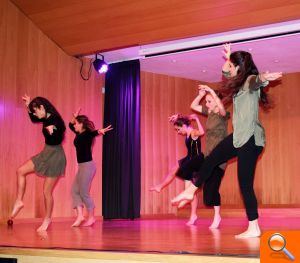 Un crit de llibertat a través de la dansa - (foto 6) Un crit de llibertat a través de la dansa - (foto 6)