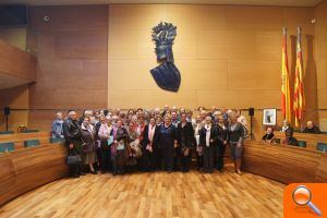 Un centenar de veïns i veïnes d’Aldaia i El Perelló visiten la Diputació - (foto 3)