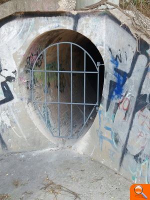 Paterna millora la seguretat del col·lector de pluvials de Font del Gerro amb la instal·lació d'una reixa - (foto 2)