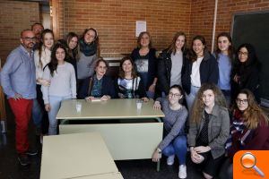 Dorothy Severin, especialista mundial en literatura medieval castellana, visita a l'alumnat de l'IES Puçol - (foto 3)