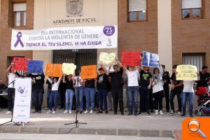 Puçol dice «¡basta!» a la violencia contra las mujeres - (foto 4)