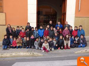 80 alumnes dels col·legis Carmelo Ripoll i Martínez Valls visiten l’Ajuntament