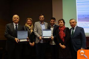 José Ramón Serra y Borja Guaita premiados por su estudio sobre el deterioro del pavimento en València 