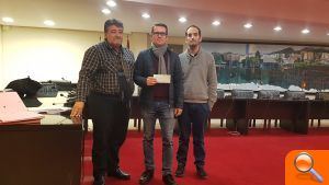 51 propietaris de vivendes rehabilitades van rebre els xecs amb l’import de les ajudes - (foto 2) 51 propietaris de vivendes rehabilitades van rebre els xecs amb l’import de les ajudes - (foto 2)