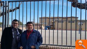 L'Ajuntament d'Alzira retira el fibrociment dels dos últims col·legis amb este material a les seues instal·lacions - (foto 3) L'Ajuntament d'Alzira retira el fibrociment dels dos últims col·legis amb este material a les seues instal·lacions - (foto 3)
