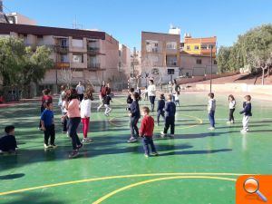 L'Escola de Nadal d'Almenara tanca les seues portes amb una fira solidària - (foto 4)