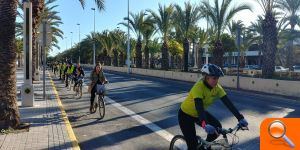 Movilidad presenta el nuevo carril bici de la avenida del Ferrocarril 