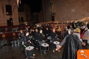La Fira Medieval de Burriana arranca con fuerza pese a la amenaza de lluvia - (foto 3)