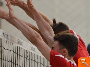 El juego colectivo del Xàtiva Voleibol masculino fue clave para la gran victoria en Madrid