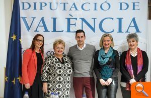Maria Josep Amigó: «El conjunto de nuevos centros sociales favorecerán la igualdad de oportunidades» - (foto 3) Maria Josep Amigó: «El conjunto de nuevos centros sociales favorecerán la igualdad de oportunidades» - (foto 3)