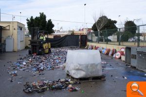 La Policía Local destruye cerca de 33.000 artículos falsificados - (foto 5)