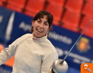 Sofía Pérez Simbor del Esgrima Marítim única valenciana en la Copa del Mundo de Barcelona