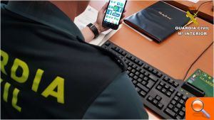 La Guardia Civil detiene en Benejúzar a un hombre por estafar 5.000 euros en entradas para espectáculos