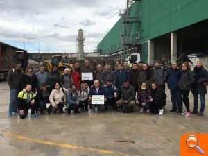 Els alumnes de Vinaròs Renova i Et Formem visiten la planta de reciclatge de Cervera - (foto 3) Els alumnes de Vinaròs Renova i Et Formem visiten la planta de reciclatge de Cervera - (foto 3)