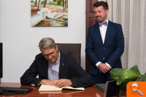 Jan Svěrák va visitar La Font de la Figuera a la cloenda de la MICE - (foto 3)