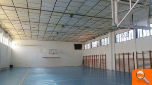 Ontinyent renova el sostre de la pista del pavelló de bàsquet - (foto 2) Ontinyent renova el sostre de la pista del pavelló de bàsquet - (foto 2)