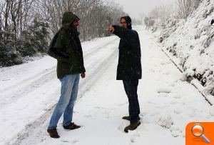 La Diputació moviliza un dispositivo de 30 personas y 10 vehículos especializados por el temporal de nieve - (foto 2) La Diputació moviliza un dispositivo de 30 personas y 10 vehículos especializados por el temporal de nieve - (foto 2)