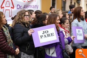 Cullera ix al carrer per a traure-li els colors al masclisme - (foto 2)